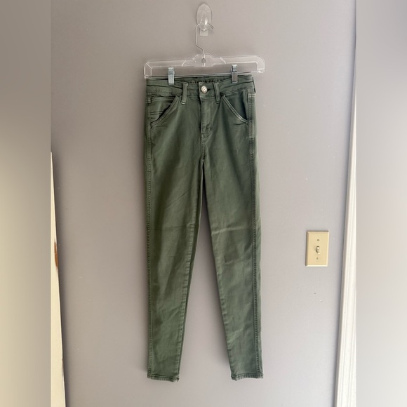 American Eagle Jean Jeggings Woman’s SZ 2 Army Green Skinny Stretch Casual Fall - Picture 1 of 10